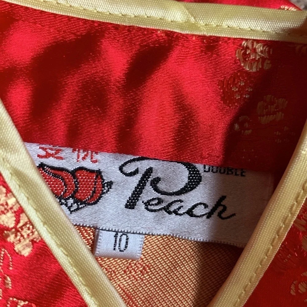 Vintage Double Peach 2 piece Asian outfit Size 10 Red and champagne color